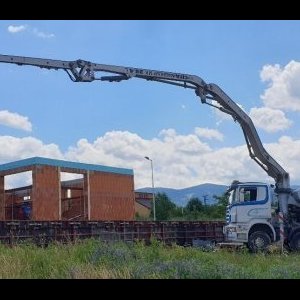 foto pumi 28m/9m3 beton pumpa+ mix CIFA 8x4 Scania