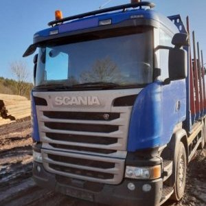 foto 28/26t lesovůz 6x4 Scania+ Palfinger (68/48t v soupravě)