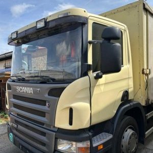 foto valník plachta+roleta Scania P230